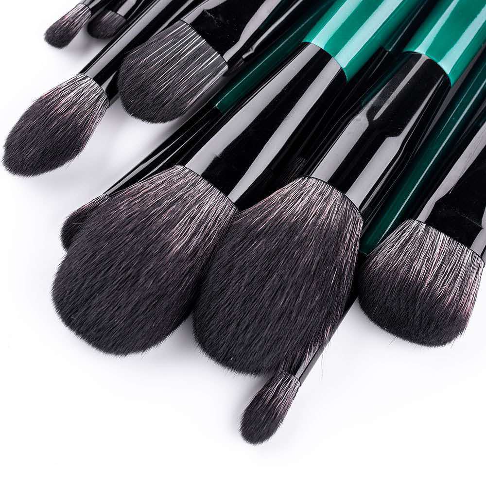 Set Of 12 Green Brushes - Ever Radiant