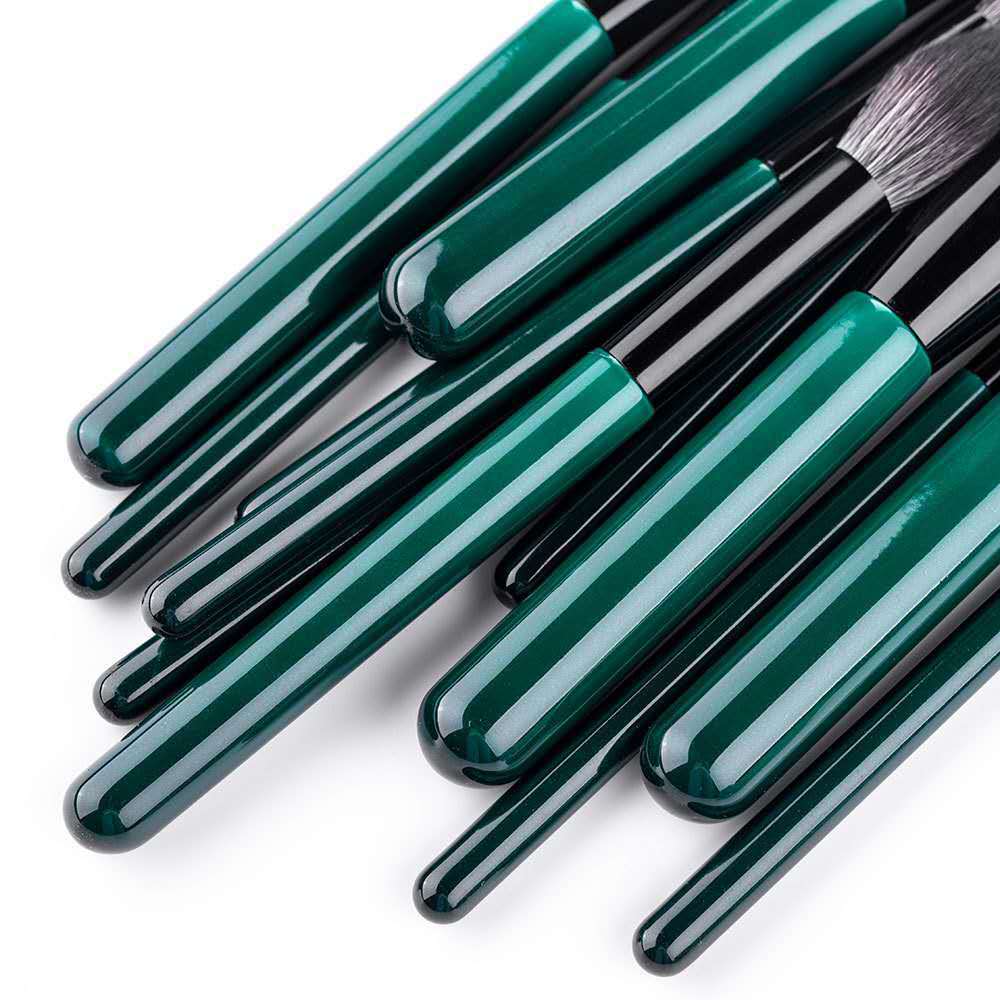 Set Of 12 Green Brushes - Ever Radiant